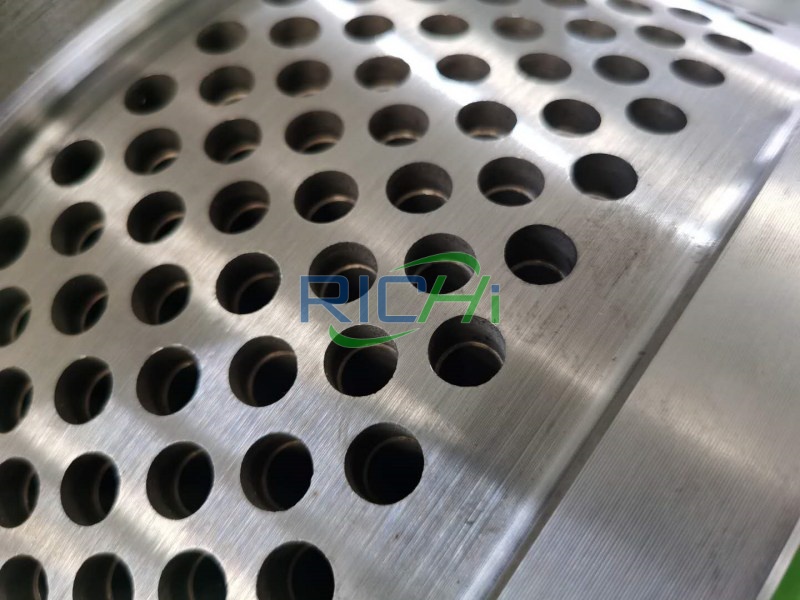 core components of Feed Granulator Machine