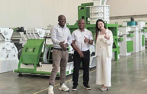 Tanzanian clients visit